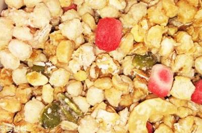 解鎖水果燕麥新吃法 健康美味，活力滿滿